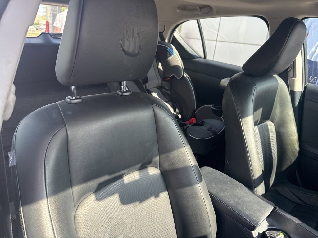 Used 2012 Lexus CT 200h Premium image 17