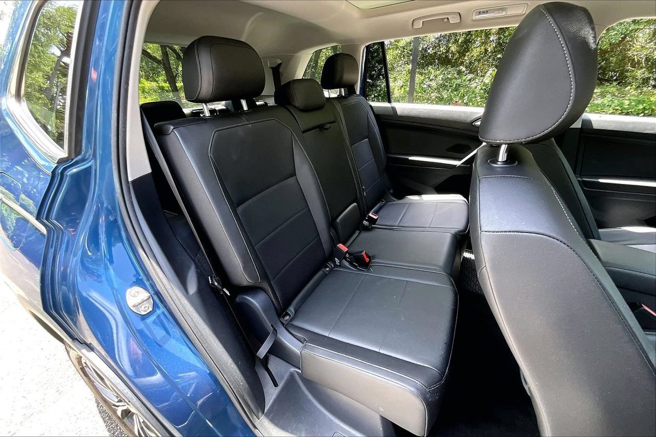 Used 2018 Volkswagen Tiguan SE FWD image 22