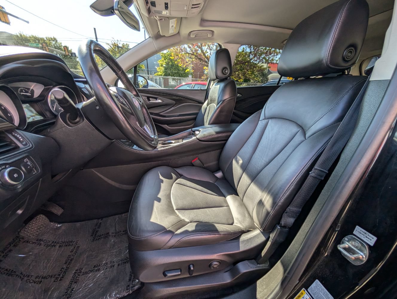 Used 2019 Buick Envision Essence FWD image 15