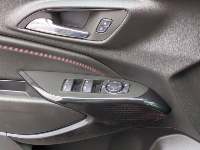 Used 2025 Chevrolet Trax RS w/ Driver Confidence Package image 23