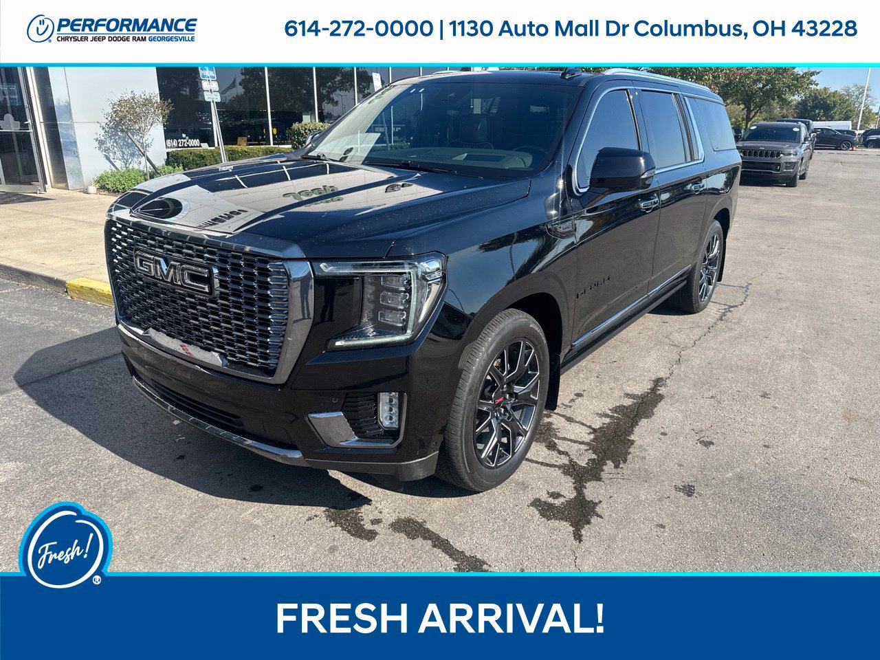 Used 2024 GMC Yukon XL Denali Ultimate AWD/4WD image 8