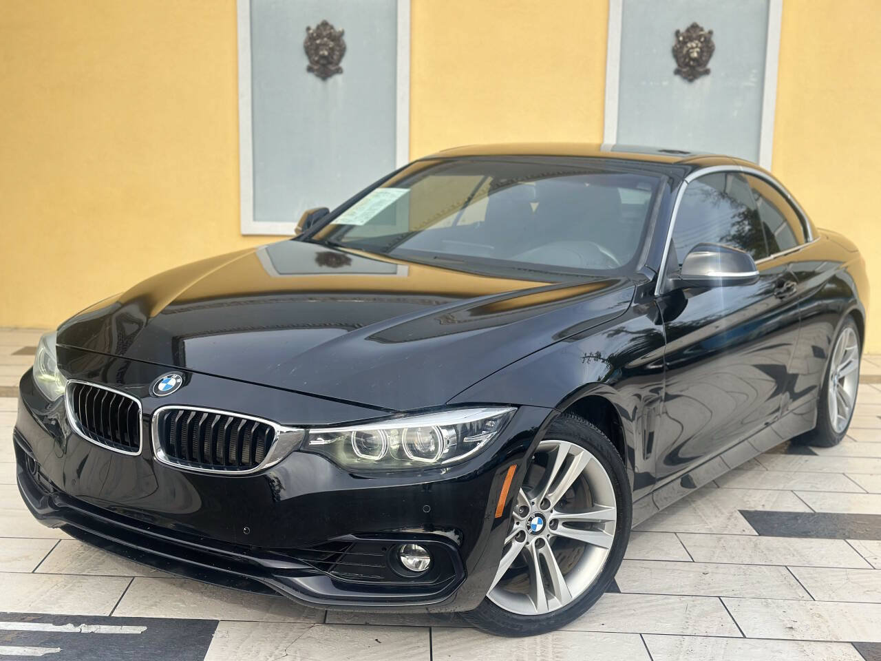 Used 2018 BMW 430i Convertible RWD image 3