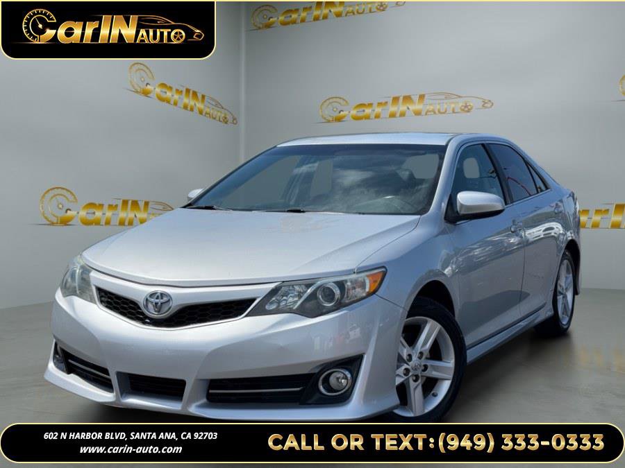 Used 2014 Toyota Camry SE FWD image 1