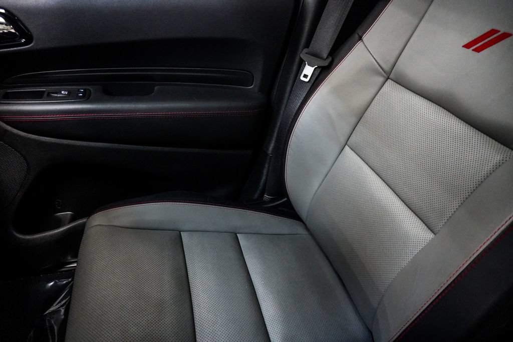 Used 2023 Dodge Durango R/T w/ Tow 'N Go Package AWD/4WD image 32