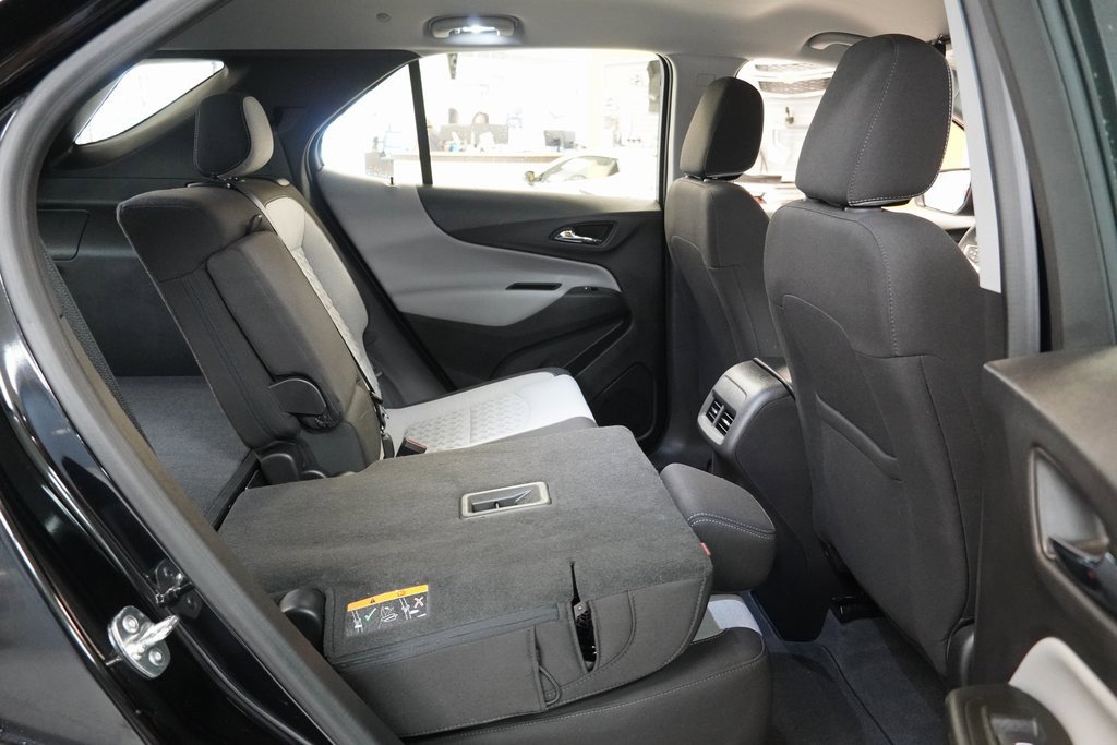 Used 2024 Chevrolet Equinox LS image 29