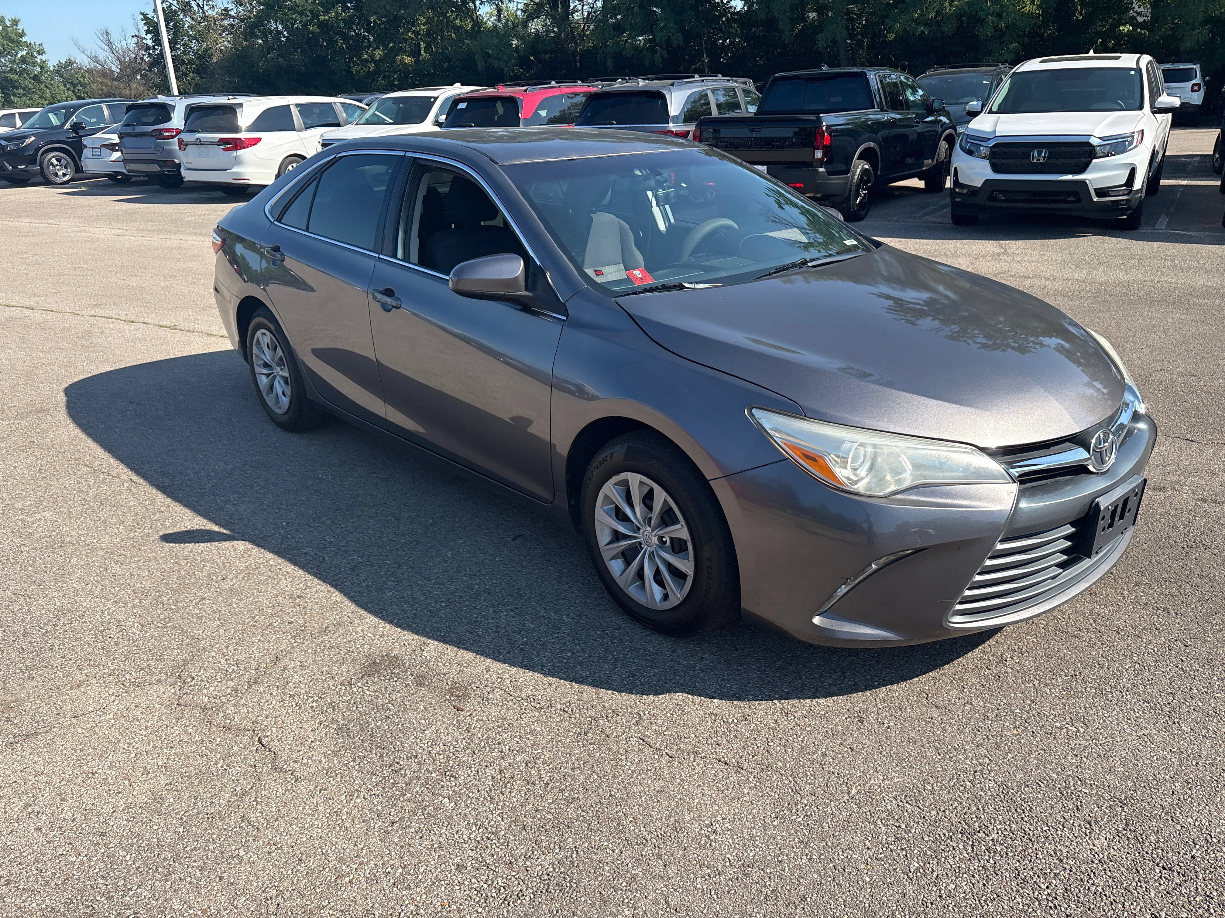 Used 2015 Toyota Camry LE FWD image 17