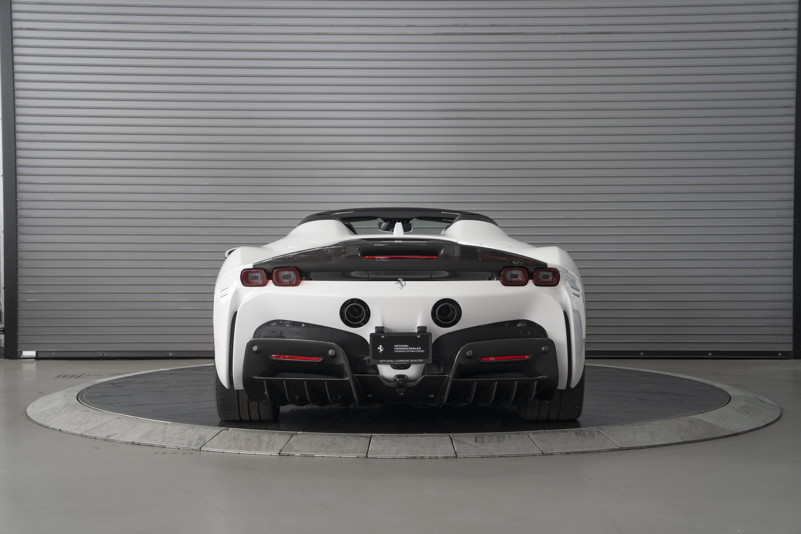 Used 2023 Ferrari SF90 Spider AWD/4WD image 4