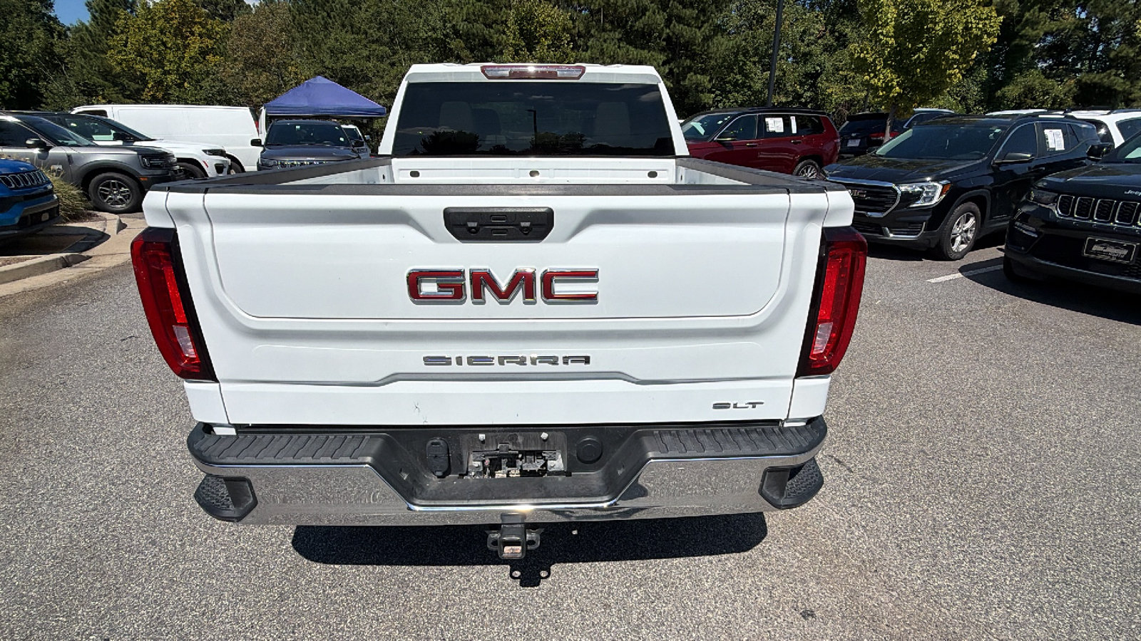 Used 2025 GMC Sierra 1500 SLT AWD/4WD image 9