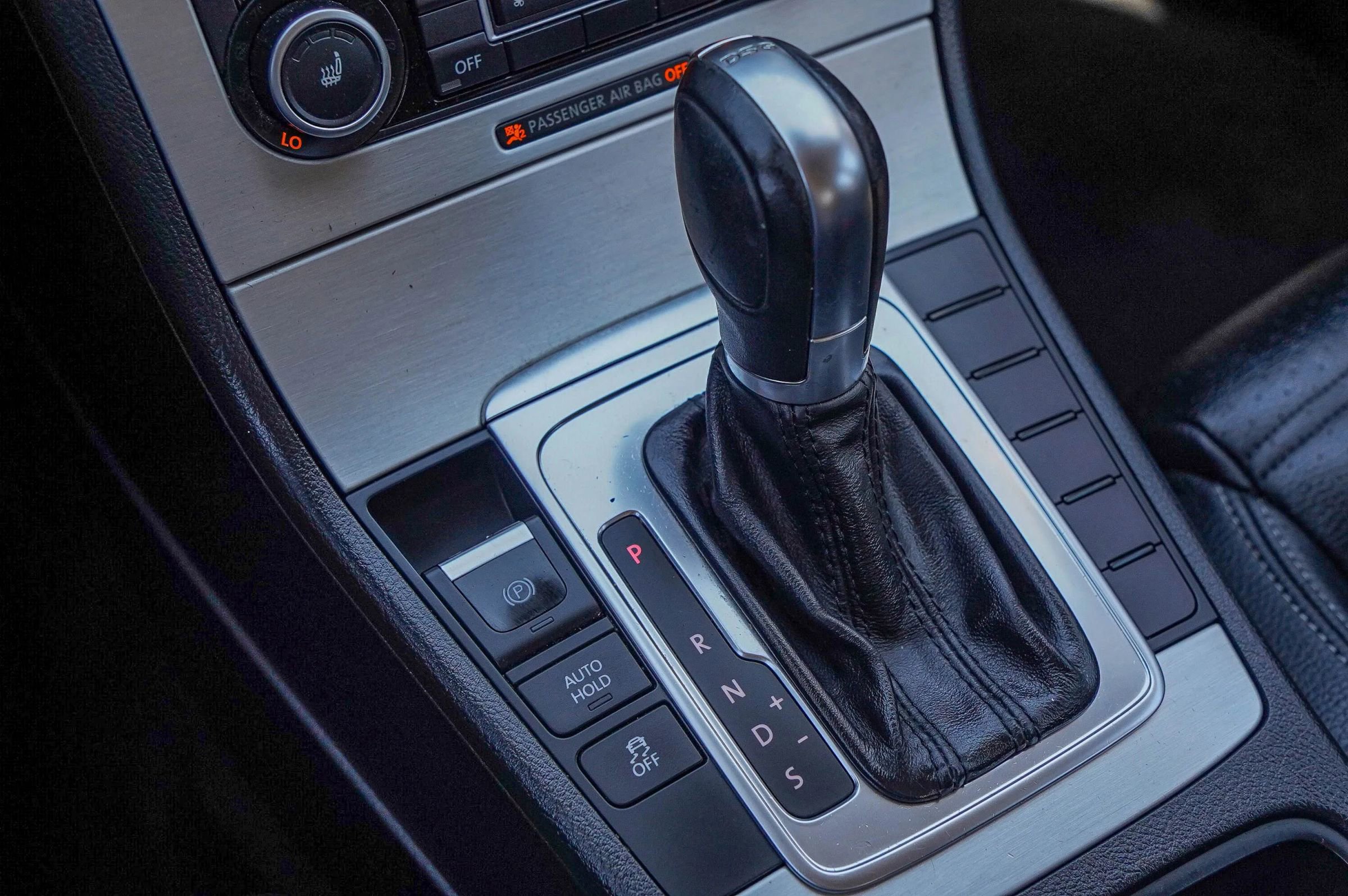 Used 2012 Volkswagen CC Lux Limited image 29