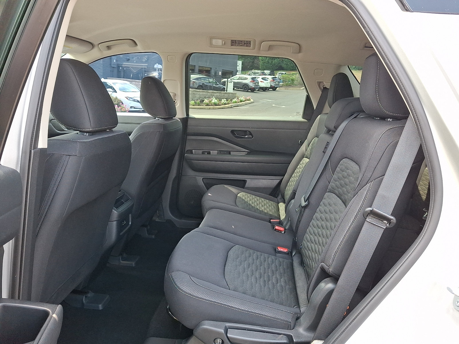 Certified 2024 Nissan Pathfinder S AWD/4WD image 12