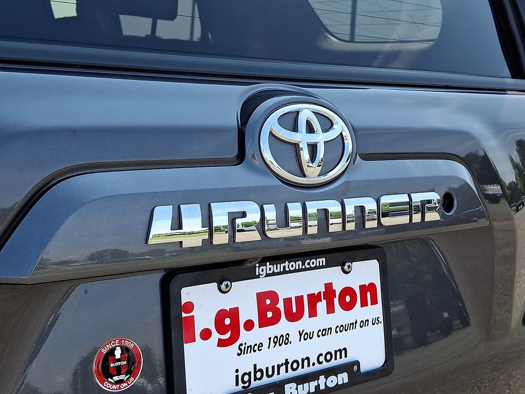 Used 2018 Toyota 4Runner SR5 Premium AWD/4WD image 29