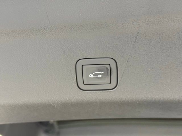 New 2026 Chevrolet Suburban High Country image 7