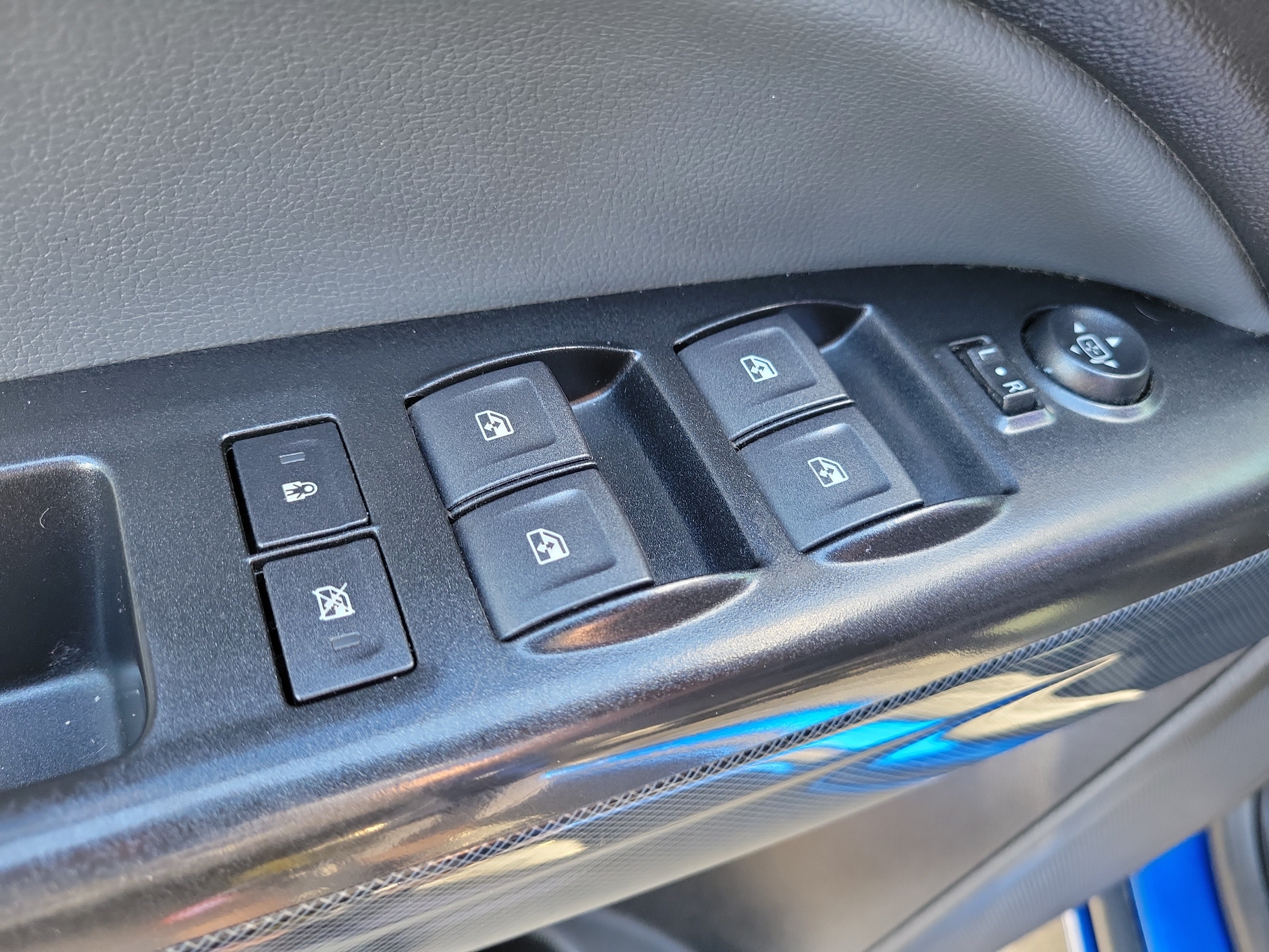Used 2019 Chevrolet Colorado Z71 AWD/4WD image 19