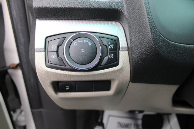 Used 2015 Ford Explorer XLT w/ Equipment Group 202A FWD image 20