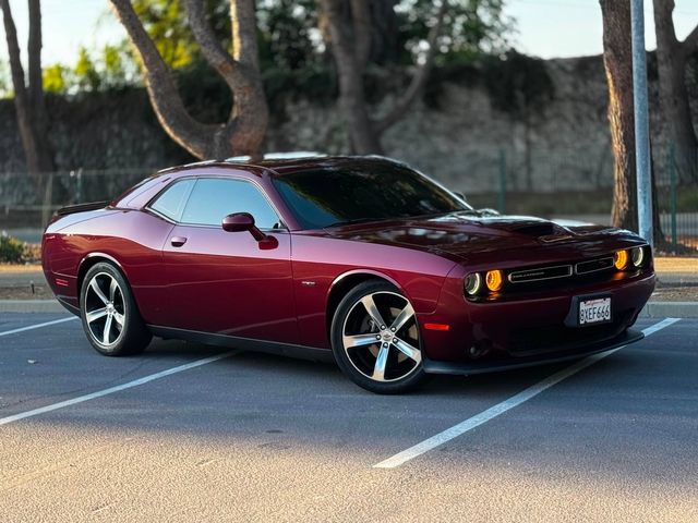 Used 2019 Dodge Challenger R/T w/ Driver Convenience Group RWD image 26