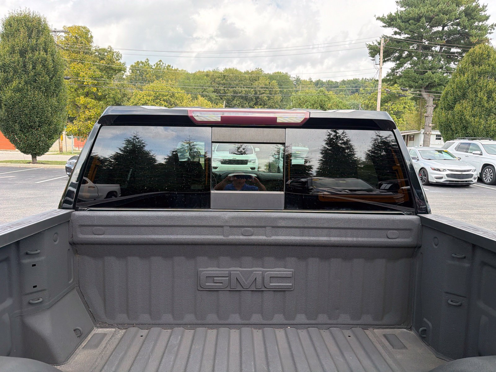 Used 2019 GMC Sierra 1500 SLT w/ SLT Premium Plus Package AWD/4WD image 13
