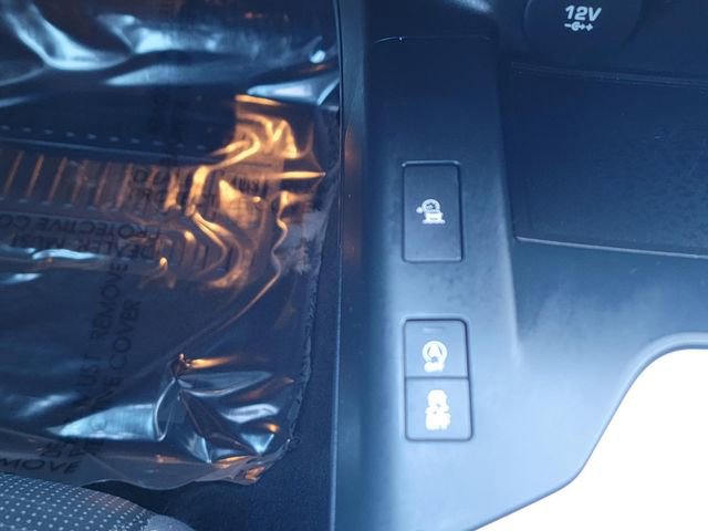 Used 2018 Jaguar E-PACE R-Dynamic SE image 27