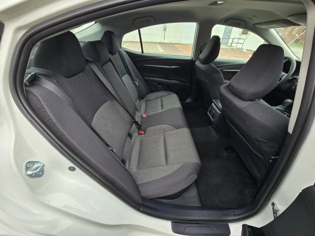 Used 2025 Toyota Camry LE image 12