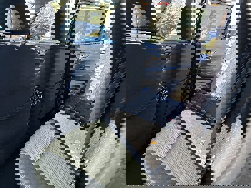 Used 2019 Nissan Rogue SV image 23