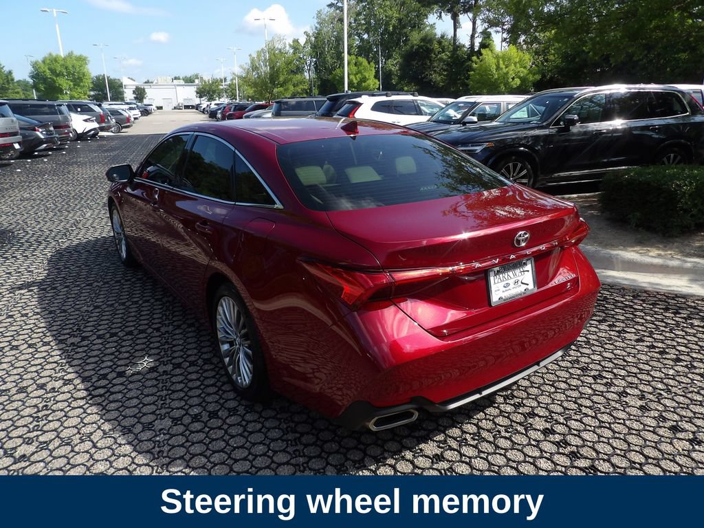 Used 2020 Toyota Avalon Limited FWD image 8