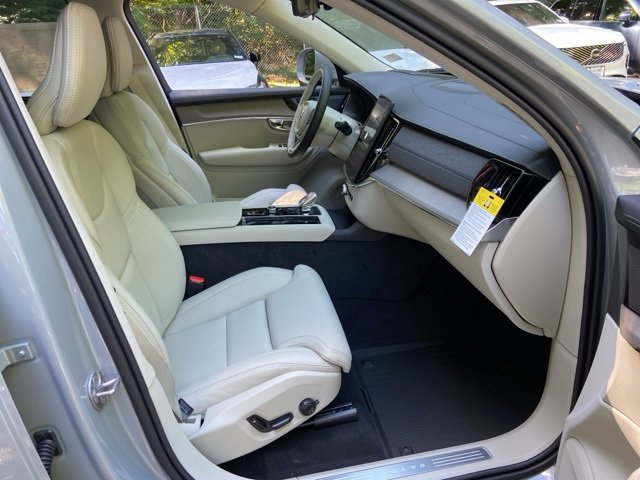 New 2026 Volvo XC90 B6 Ultra w/ Lounge Package image 18