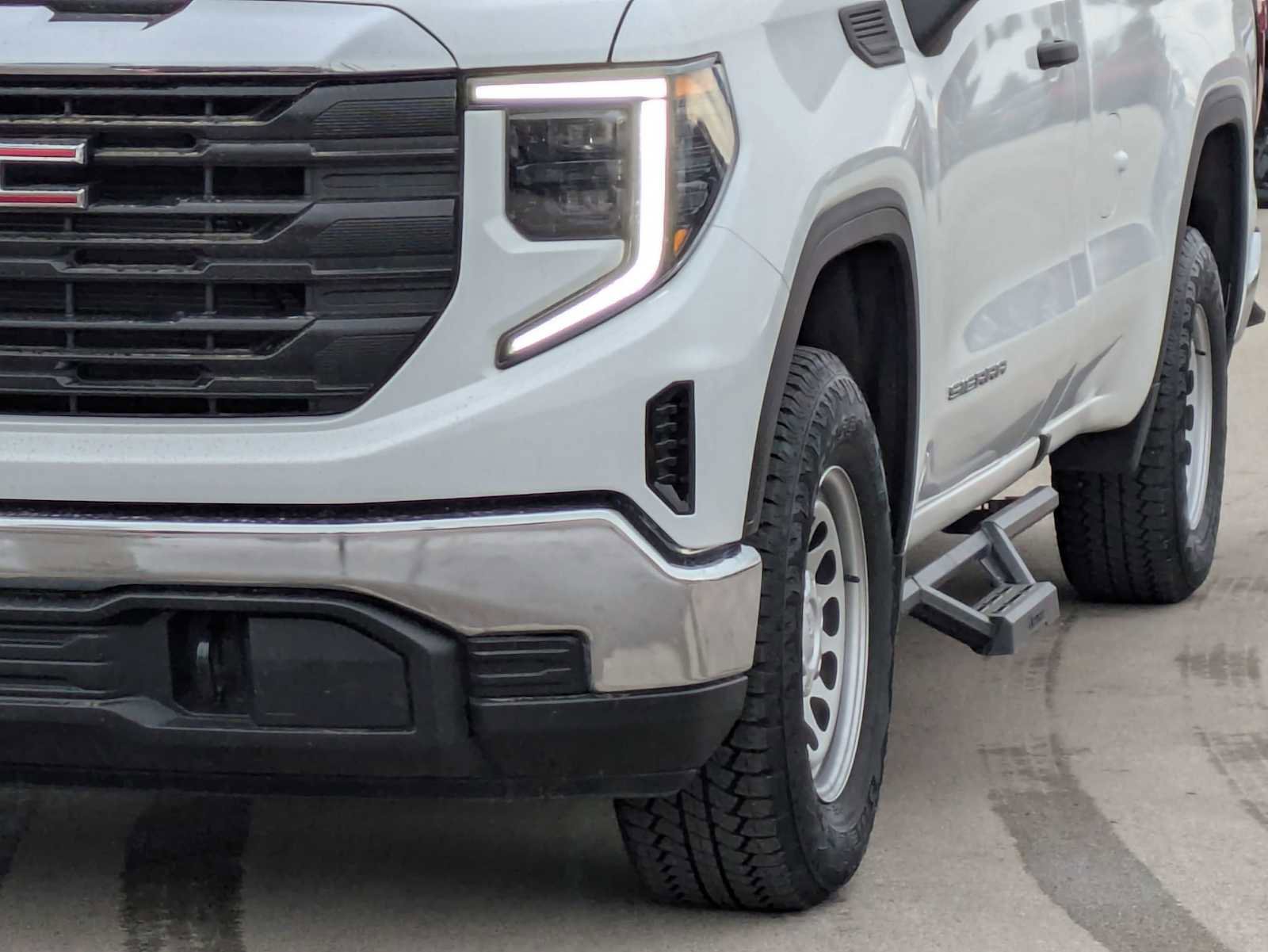 Used 2024 GMC Sierra 1500 Pro w/ Pro Value Package AWD/4WD image 12