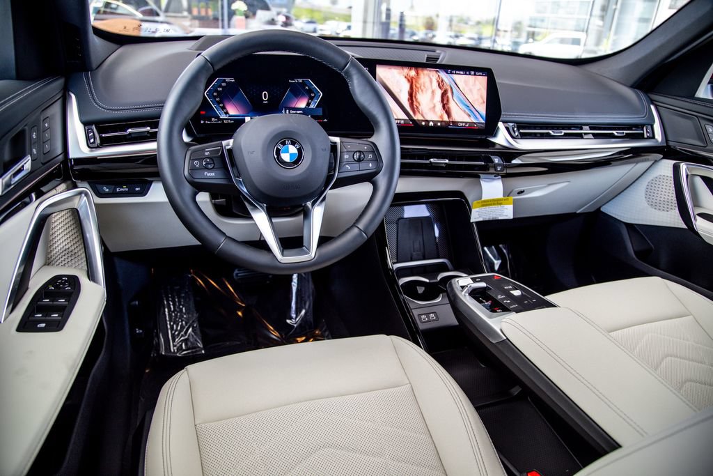 New 2026 BMW X1 xDrive28i w/ Technology Package AWD/4WD image 10