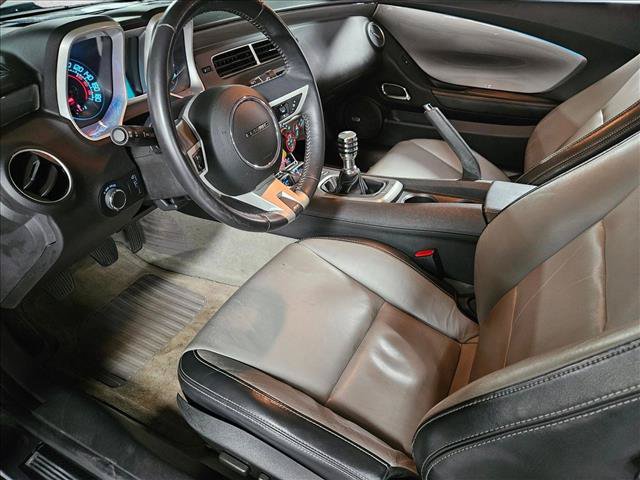 Used 2010 Chevrolet Camaro SS w/ RS Package RWD image 10