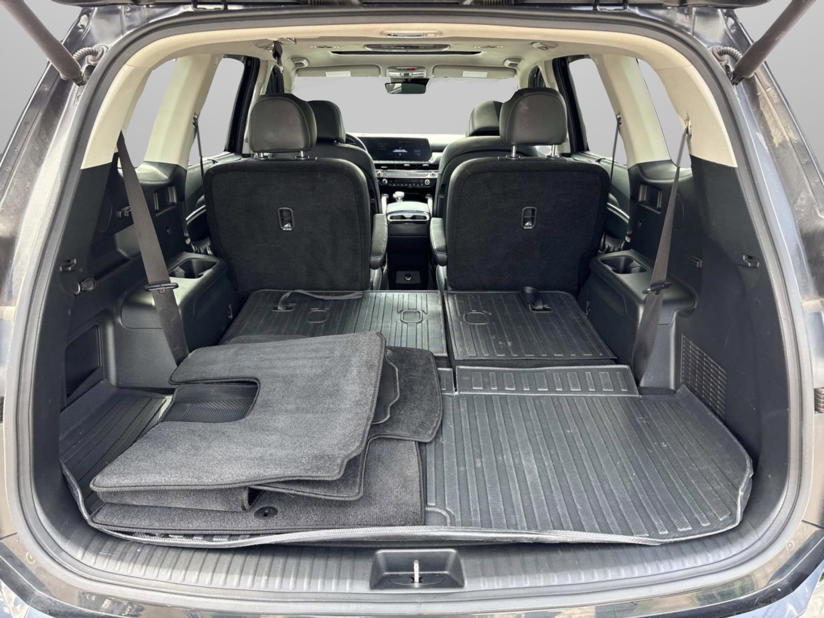 Used 2024 Kia Telluride EX w/ EX Captain's Chair Package AWD/4WD image 9