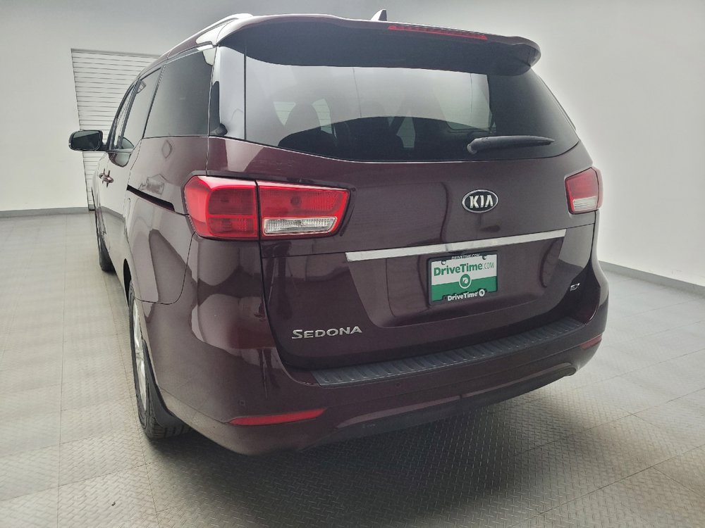 Used 2017 Kia Sedona EX FWD image 6
