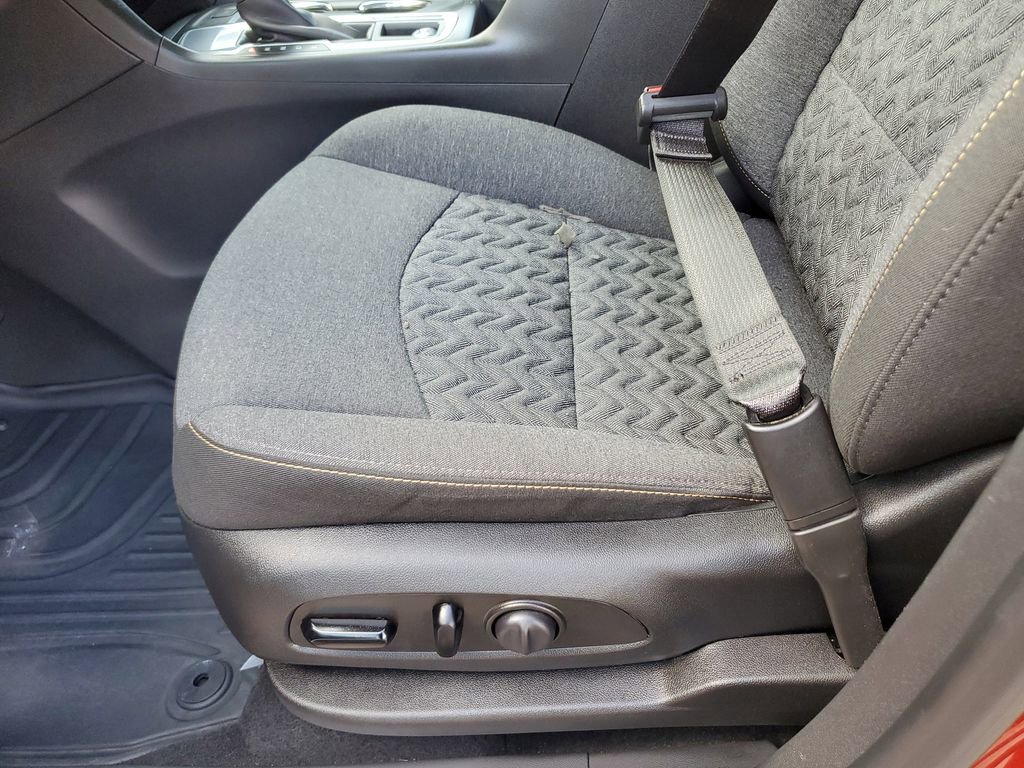 Used 2023 Chevrolet Equinox LT image 14