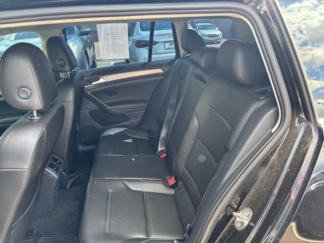 Used 2019 Volkswagen Golf Alltrack S AWD/4WD image 11