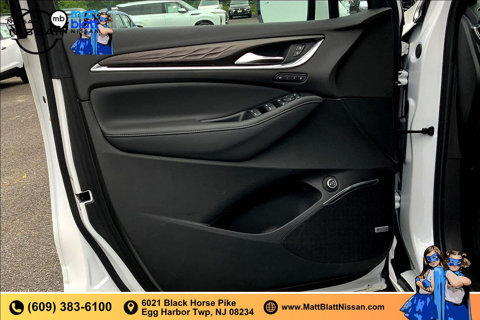 Used 2023 Buick Enclave Avenir AWD/4WD image 18