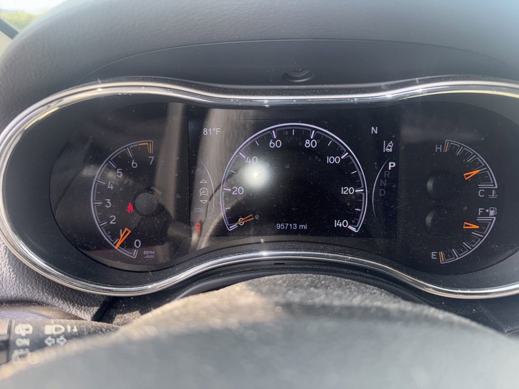 Used 2018 Jeep Grand Cherokee Limited image 14