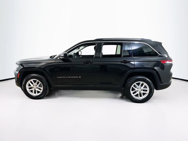 Used 2023 Jeep Grand Cherokee Laredo w/ Luxury Tech Group I image 4