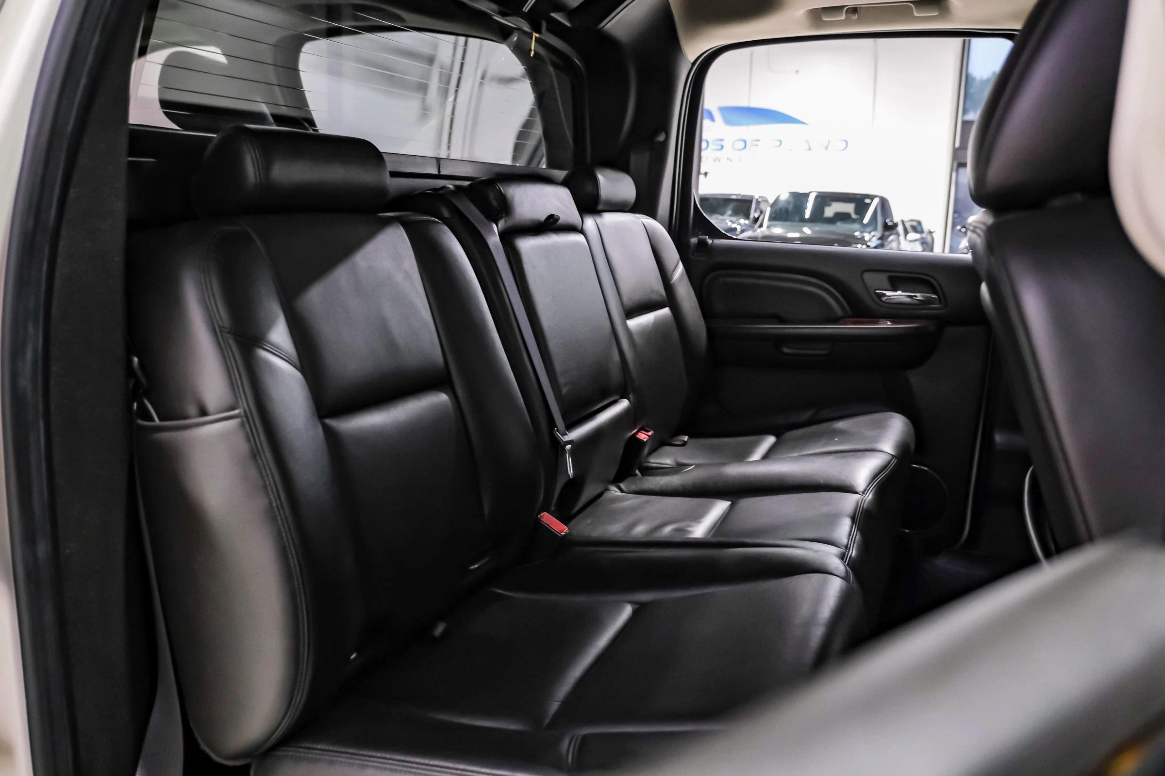 Used 2013 Cadillac Escalade EXT Premium AWD/4WD image 36