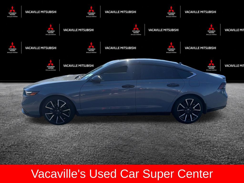 Used 2025 Honda Accord Touring image 2