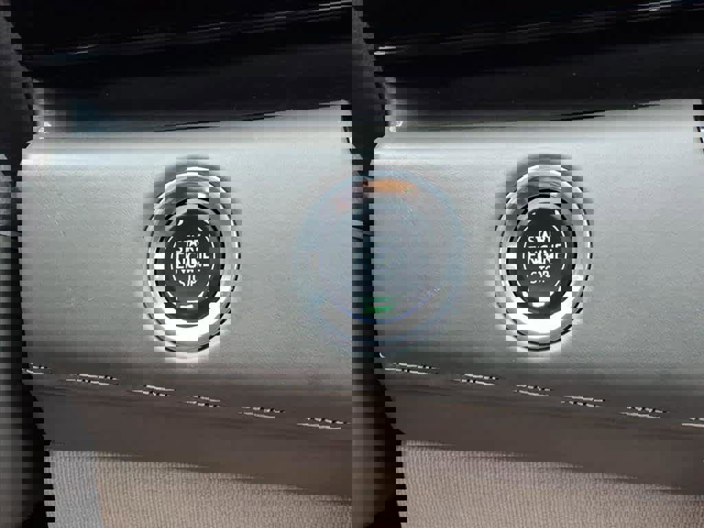 Used 2023 Cadillac Escalade Sport Platinum w/ LPO, ONYX Package image 25