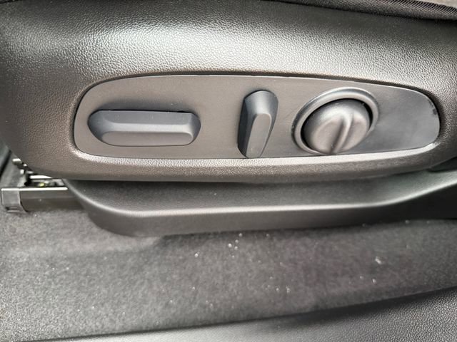 New 2027 Chevrolet Bolt LT w/ Comfort Package FWD image 16