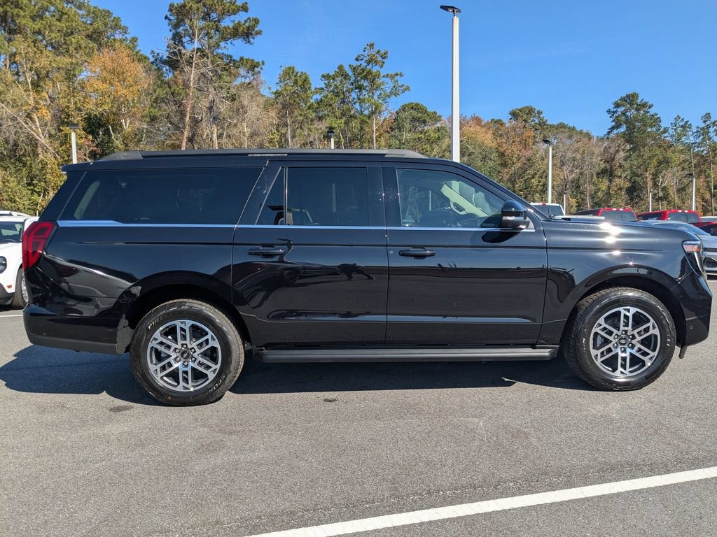 New 2025 Ford Expedition Max Active AWD/4WD image 3