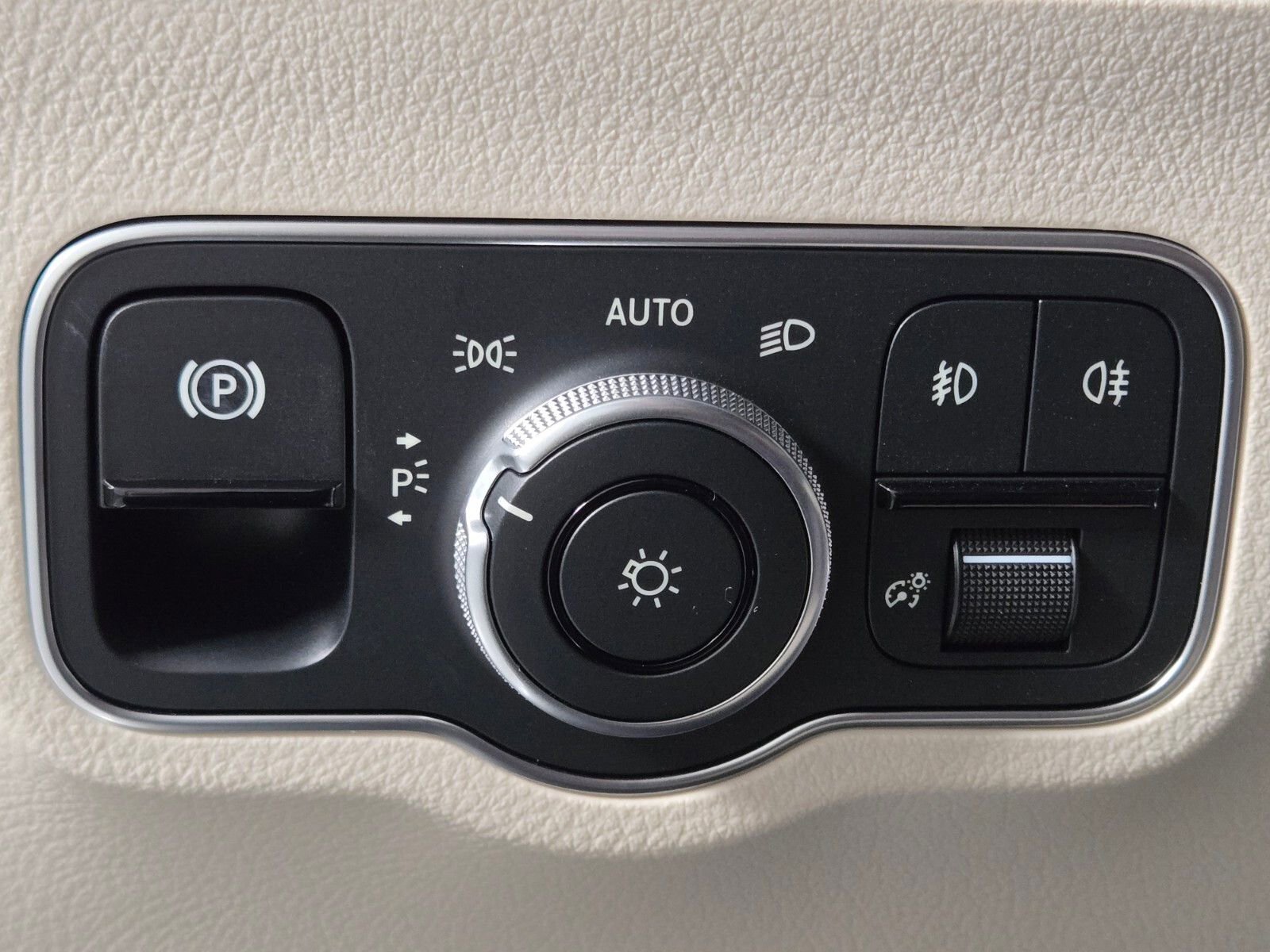 Used 2025 Mercedes-Benz GLA 250 GLA 250 image 25