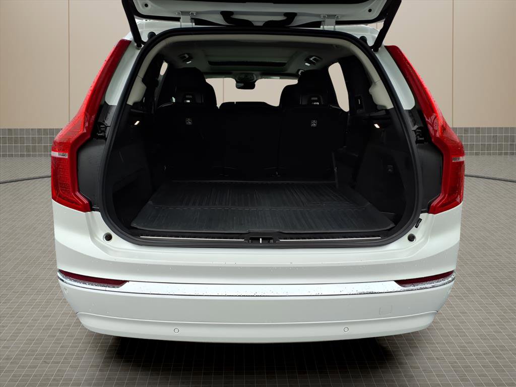 Used 2023 Volvo XC90 T8 Ultimate image 23