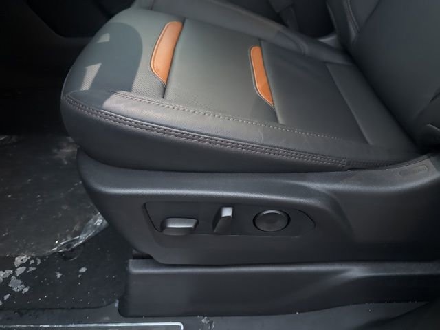 New 2026 GMC Sierra 1500 AT4 w/ AT4 Premium Package image 16