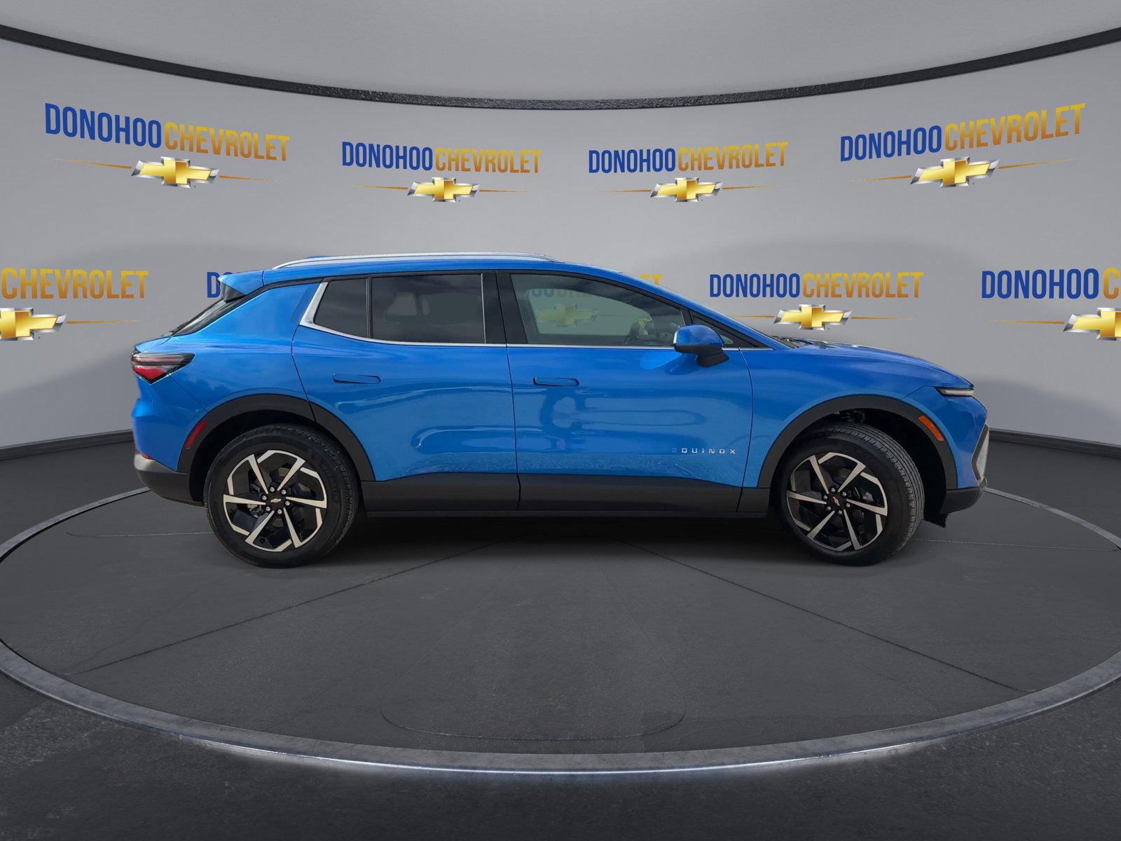 New 2026 Chevrolet Equinox EV LT image 9