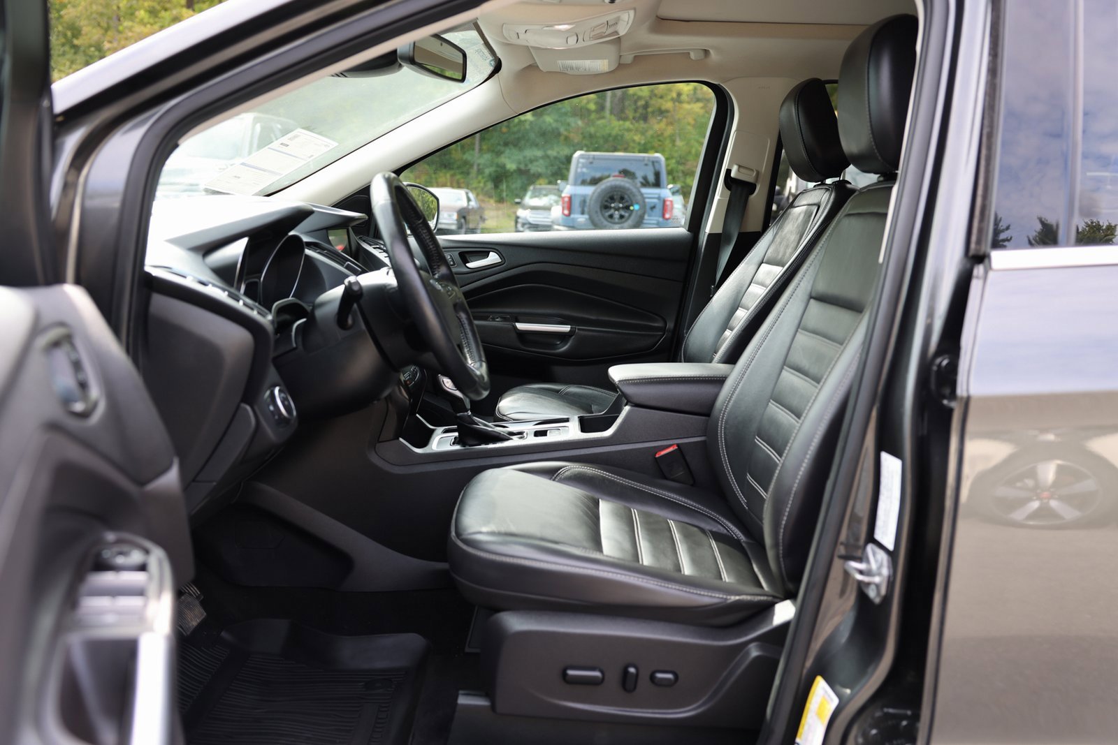 Certified 2019 Ford Escape Titanium image 15