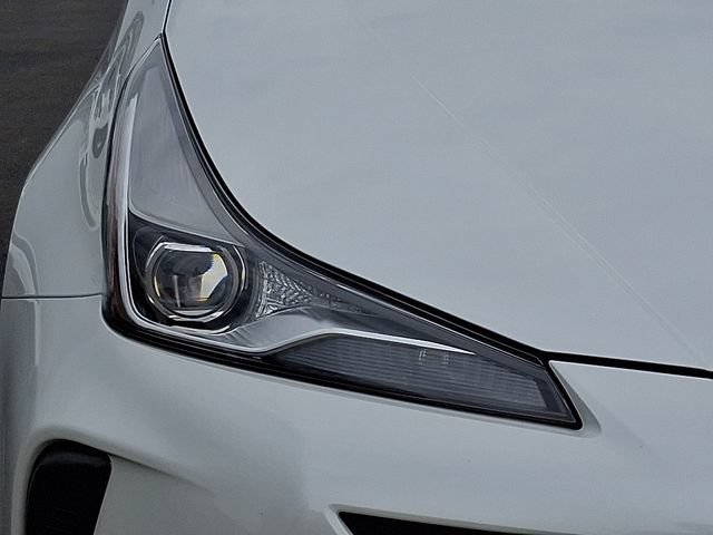 Used 2022 Toyota Prius LE FWD image 9