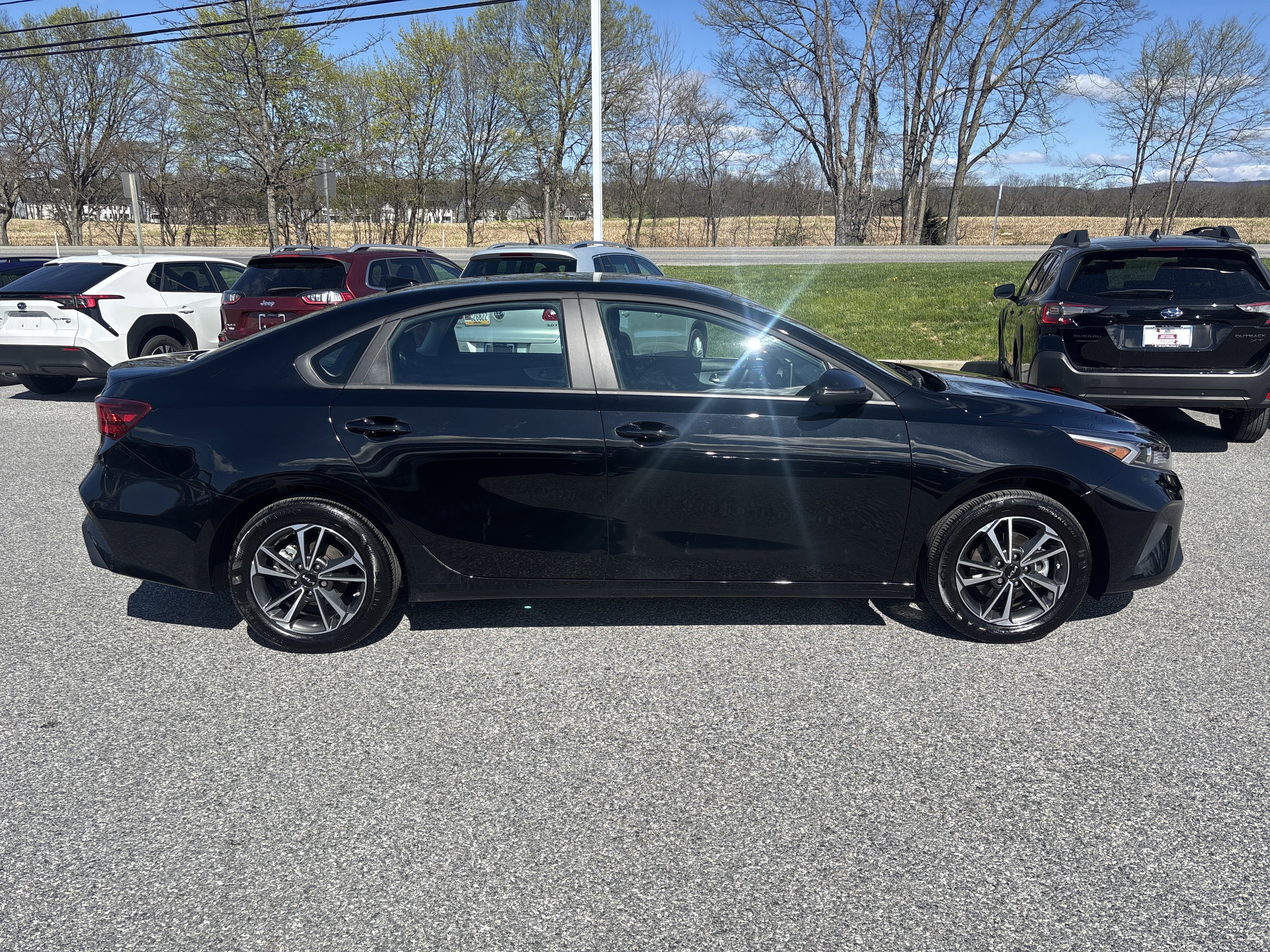 Used 2024 Kia Forte LXS w/ LXS Technology Package image 19