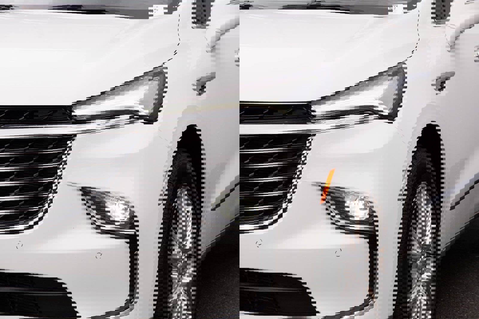 Used 2023 Buick Enclave Premium image 23