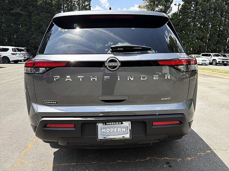 Used 2024 Nissan Pathfinder S AWD/4WD image 23