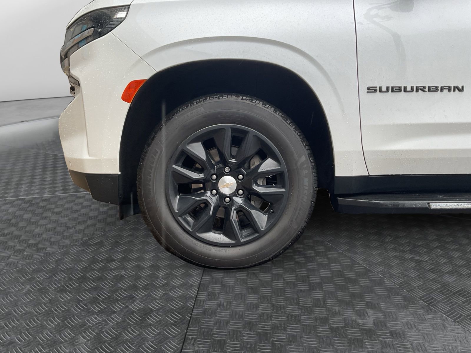 Used 2022 Chevrolet Suburban LT w/ Max Trailering Package AWD/4WD image 14